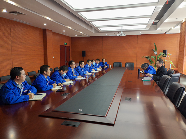 3月14日，渭河彬州化工公司質(zhì)量、環(huán)境、職業(yè)健康安全管理體系認(rèn)證工作會(huì)順利召開。(副圖）.jpg