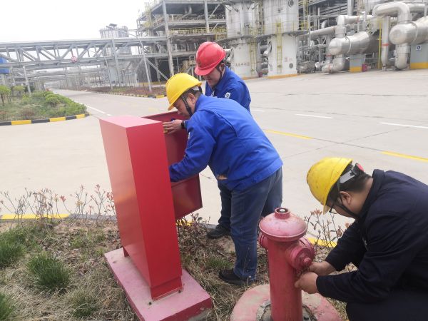 圖2 7月10日，檢查人員檢查人員重點檢查消防器材。設施.jpg