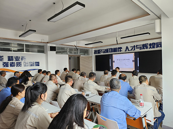 培訓(xùn)照片3.jpg